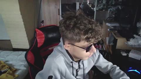 Snapshot of notspace_721128 chatting on 12.16.24 NotSpace online show from 12.16.24