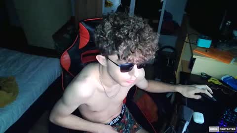 Snapshot of notspace_721128 chatting on 03.07.25 NotSpace online show from 03.07.25