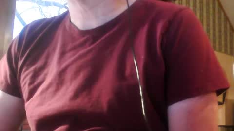 Snapshot of notte chatting on 12.19.25 notte online show from 12.19.25