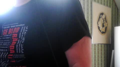 Snapshot of notte chatting on 04.16.26 notte online show from 04.16.26