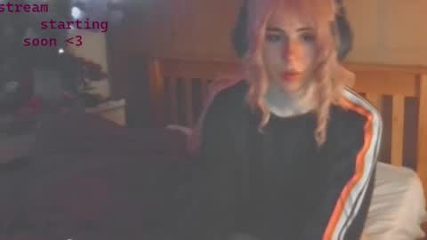 Snapshot of notyourfemboi chatting on 10.10.25 Lucy online show from 10.10.25