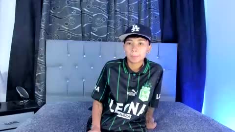 Snapshot of nova_sex1 chatting on 12.19.24 nova online show from 12.19.24