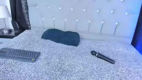 Snapshot of nova_sex1 chatting on 02.15.25 nova online show from 02.15.25