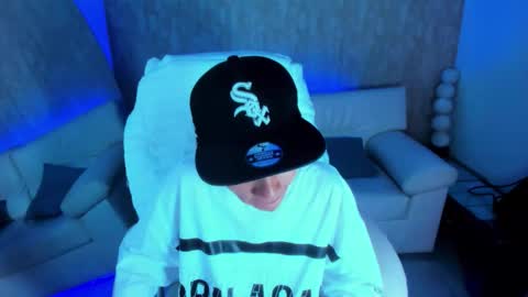 Snapshot of nova_sex1 chatting on 09.19.25 nova online show from 09.19.25