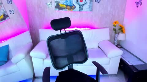 Snapshot of nova_sex1 chatting on 02.09.26 nova online show from 02.09.26