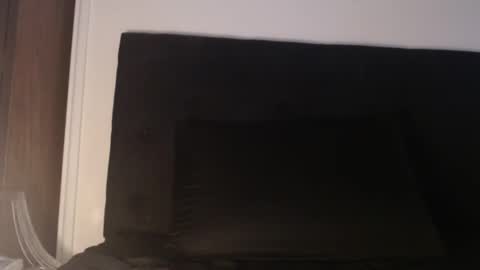 Olivia online show from 02.05.25