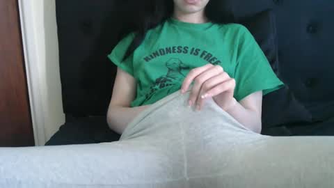 Snapshot of novafrey chatting on 04.25.26 Olivia online show from 04.25.26