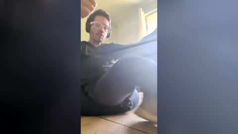 Snapshot of novasocia chatting on 07.04.26 novasocia online show from 07.04.26