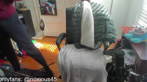 Noxious online show from 04.19.26