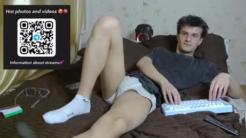 Snapshot of nuar_x chatting on 02.13.26 Nuar X online show from 02.13.26