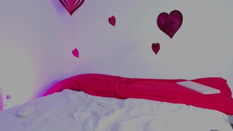 Snapshot of nude2557940 chatting on 03.04.26 Channel Cox online show from 03.04.26