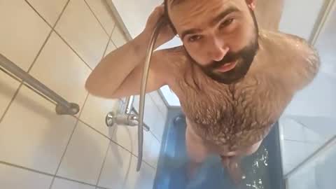 Snapshot of nudechiller chatting on 12.18.25 Vinz... online show from 12.18.25