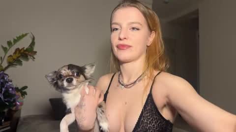 nura_foxx online show from 02.08.26