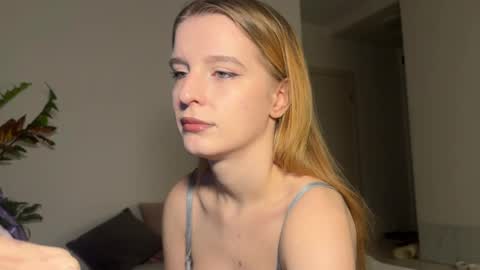 nura_foxx online show from 02.17.26