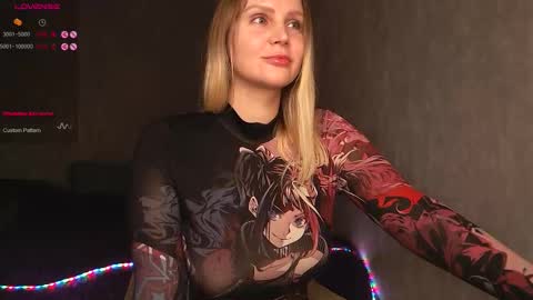 Snapshot of nutcrewlove chatting on 11.09.25 WEELCOMEEEEEEEEEE online show from 11.09.25