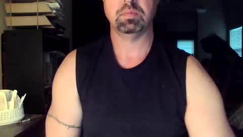 nvrenuff1979 online show from 10.31.25