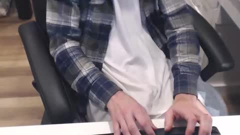 Snapshot of nwih2018 chatting on 12.02.25 nwih2018 online show from 12.02.25