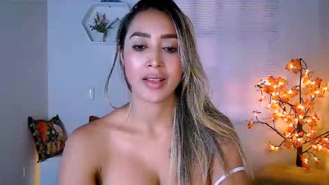 Nycole online show from 12.14.24