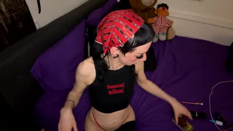 Snapshot of nymphaeaorion chatting on 03.08.25 Nymphaea online show from 03.08.25