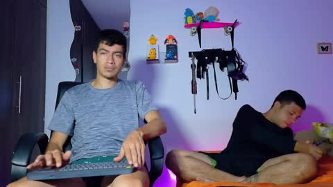 Snapshot of nymphobuddies chatting on 09.17.25 David and Steven Independents online show from 09.17.25