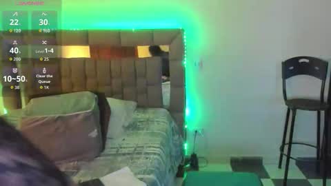 nyomi browm online show from 11.04.25