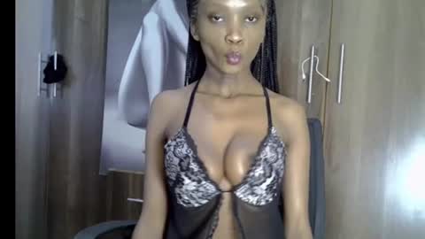 Snapshot of nyverra chatting on 07.14.26 nyverra online show from 07.14.26