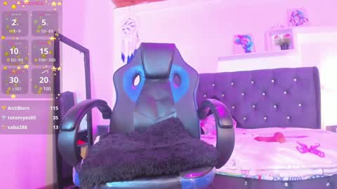 Snapshot of nyx__blackwood chatting on 12.30.24 nyx__blackwood online show from 12.30.24