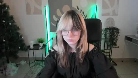 Snapshot of nyxcalderra chatting on 05.18.26 Nyx online show from 05.18.26