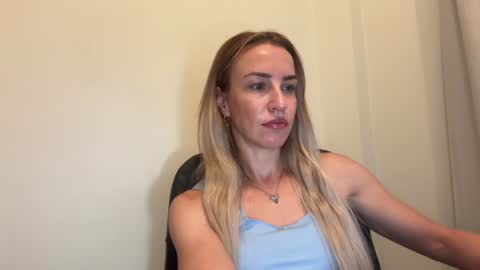 Snapshot of nyxelia_ chatting on 06.19.26 Anastasia online show from 06.19.26