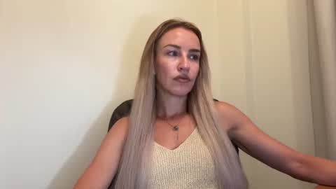 Snapshot of nyxelia_ chatting on 06.23.26 Anastasia online show from 06.23.26