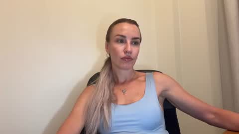 Snapshot of nyxelia_ chatting on 06.24.26 Anastasia online show from 06.24.26