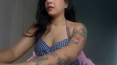 Snapshot of obeyval chatting on 09.26.25 Vale online show from 09.26.25