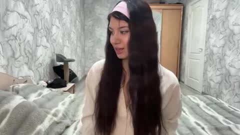 Snapshot of obsidian_glow chatting on 11.17.25 Amelia online show from 11.17.25