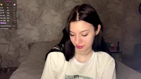 Snapshot of obsidian_glow chatting on 02.05.26 Amelia online show from 02.05.26