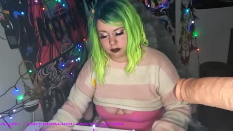 occvlt qveen online show from 01.18.25