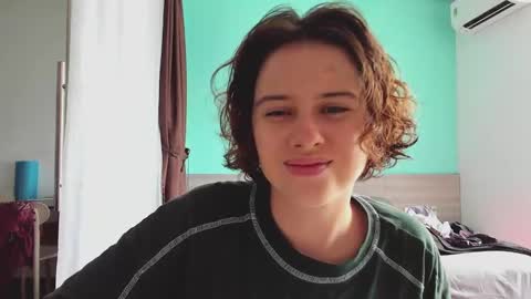 Evie online show from 12.04.24