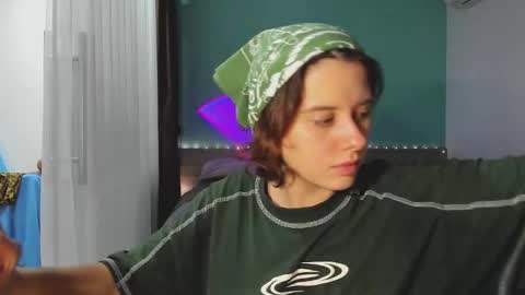 Evie online show from 12.31.24