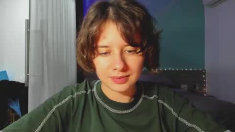 Evie online show from 01.14.25