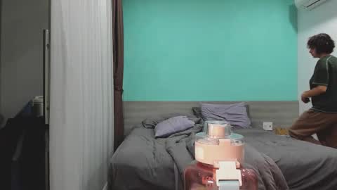 Evie online show from 02.16.25