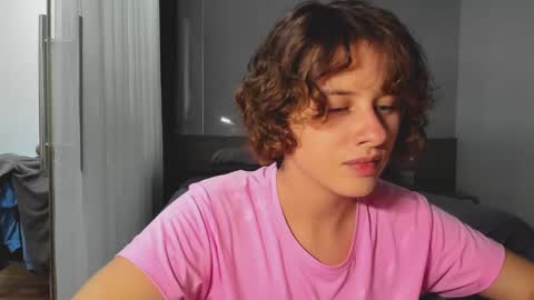 Evie online show from 02.21.25