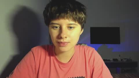 Evie online show from 12.20.25