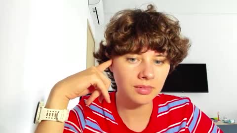 Evie online show from 03.11.26