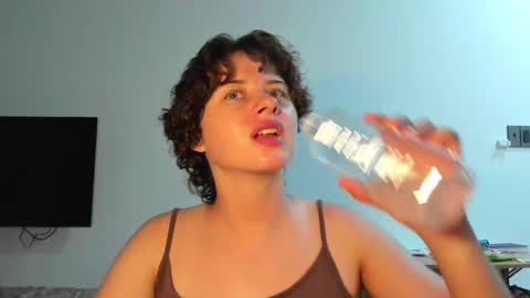 Evie online show from 04.12.26