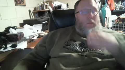 Snapshot of oddobsessions chatting on 03.28.26 oddobsessions online show from 03.28.26