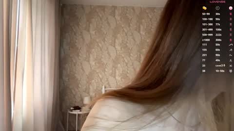 Snapshot of odelinabain chatting on 10.14.25 Mia online show from 10.14.25