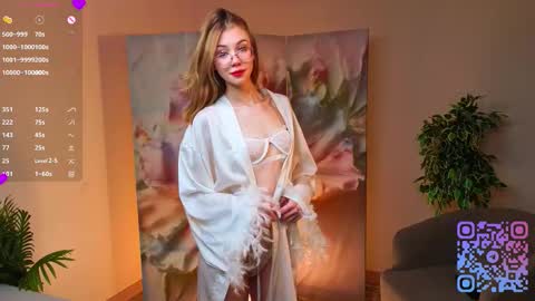 Snapshot of odelyncure chatting on 11.27.25 Lynna online show from 11.27.25