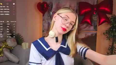 Snapshot of odelyncure chatting on 02.15.26 Lynna online show from 02.15.26