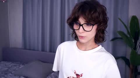 Thea online show from 10.15.25