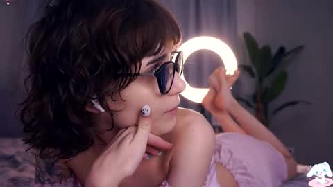 Thea online show from 10.27.25