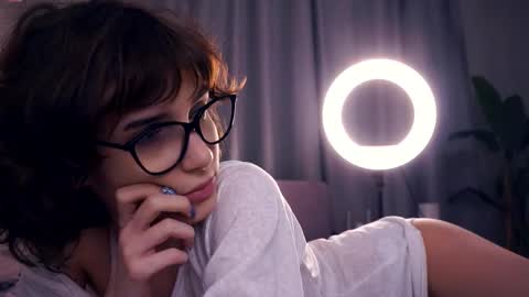 Thea online show from 11.02.25